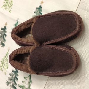 Ugg slippers